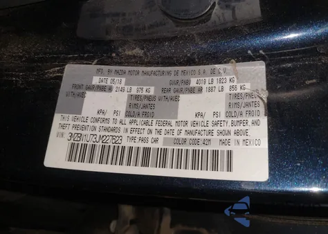 2018 Mazda Mazda3 Sport z USA, uszkodzony, nr VIN 3MZBN1U73JM227623